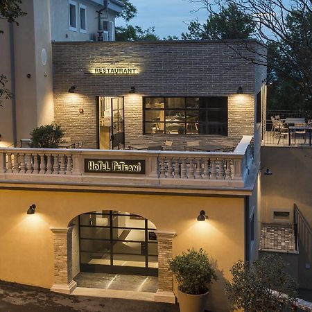Hotel Peteani Labin  Bagian luar foto
